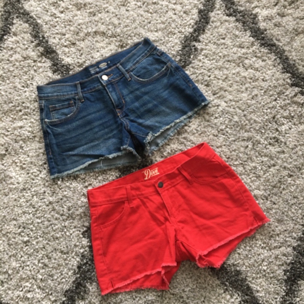 Bundle of 2 Old Navy Shorts sz0